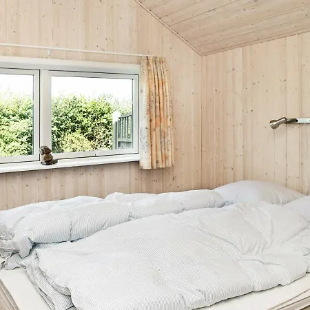 Three-bedroom Holiday In Roslev 7 펜션 *